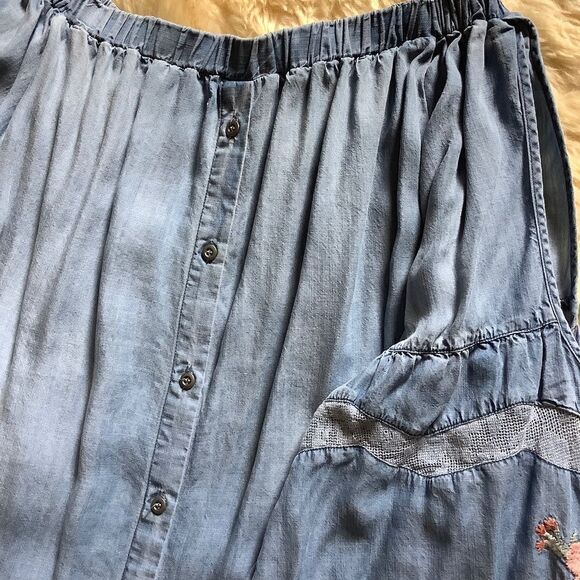 DENIM Blue HIGH-LOW EMBROIDERED LACED SLEEVES OFF-ON OPEN SHOULDER TOP﻿ - Picture 4 of 15